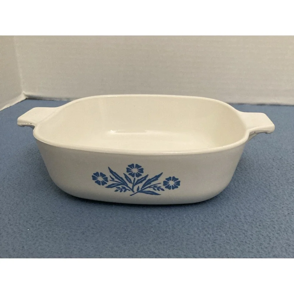 Vintage Corning Ware Blue Cornflower Pyrocream 1QT Casserole Dish - No Lid